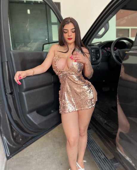Karely Ruiz