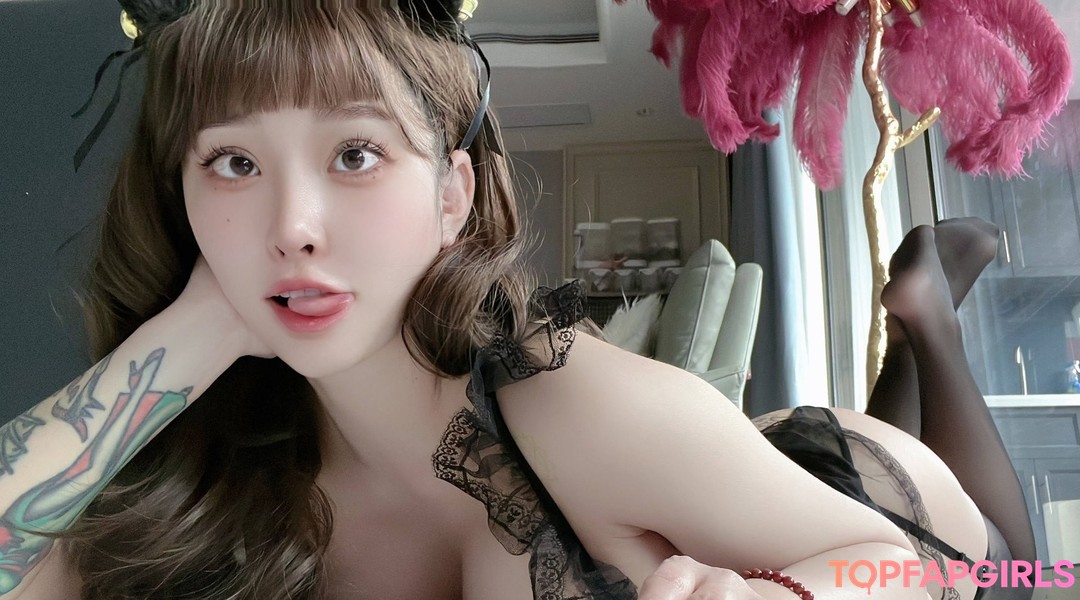 Hitomi Songyuxin nude leaked OnlyFans photo #413