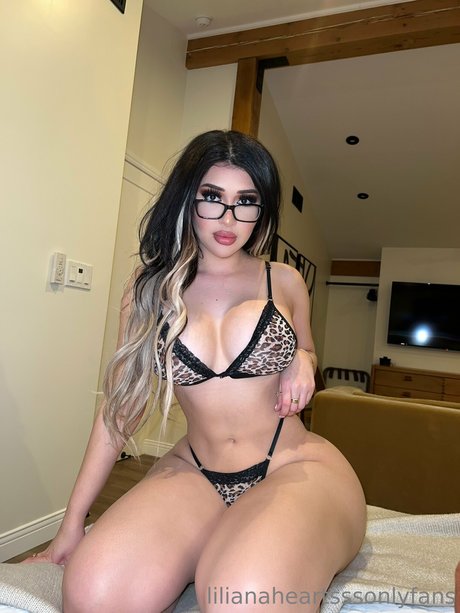 Naken läckt OnlyFans-bild av Lilianaheartsss