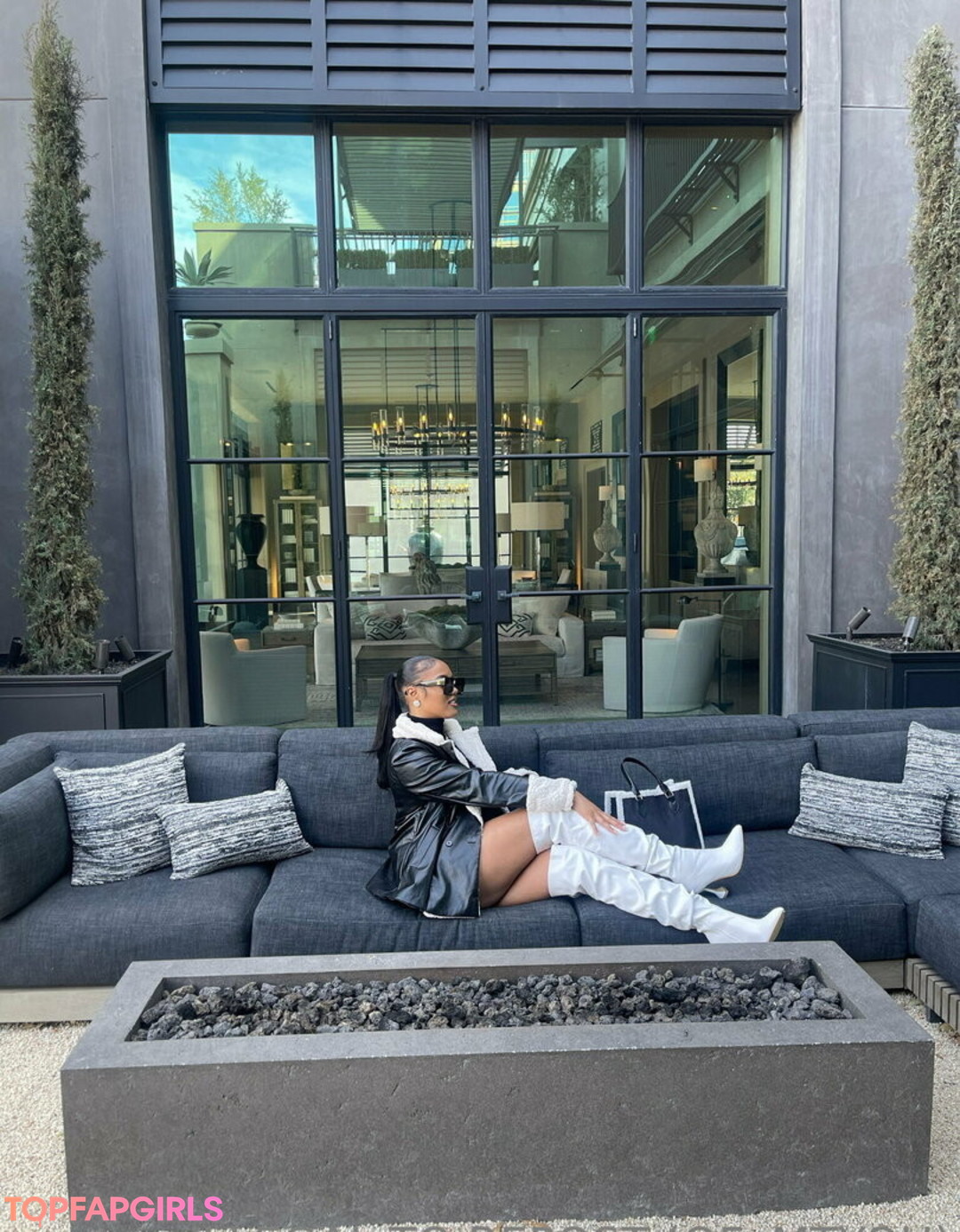 Lola Teases nude leaked OnlyFans photo #3