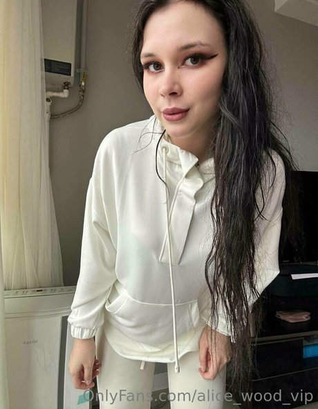 Alice_wood_vip