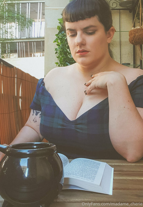 Madame_cherie