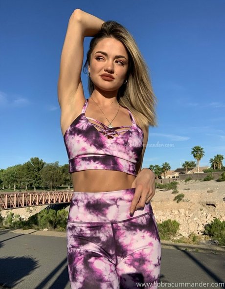 Nahá fotka uniklých OnlyFans od Cobracummander