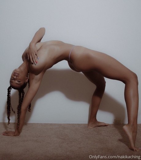 Nagie wyciekłe zdjęcie OnlyFans od Naki Kaching