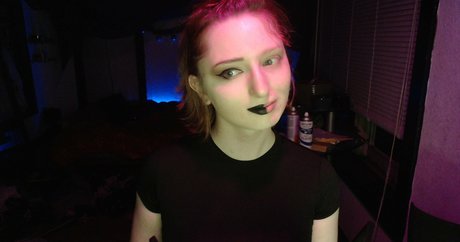 Naakte gelekte OnlyFans-foto van Toomuchtimemyself