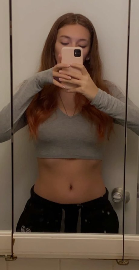 Nahá fotka uniklých OnlyFans od Lydia Renae