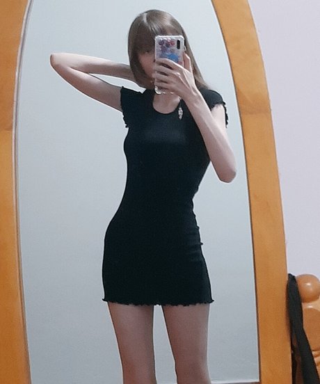 Kiki Glitter Cosplay