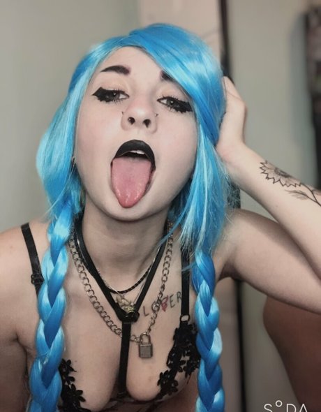 Gremlinbxtch  nude leaked OnlyFans photo