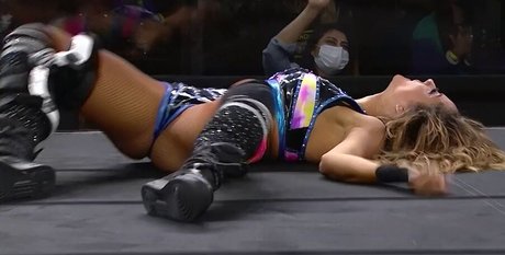 Dakota Kai