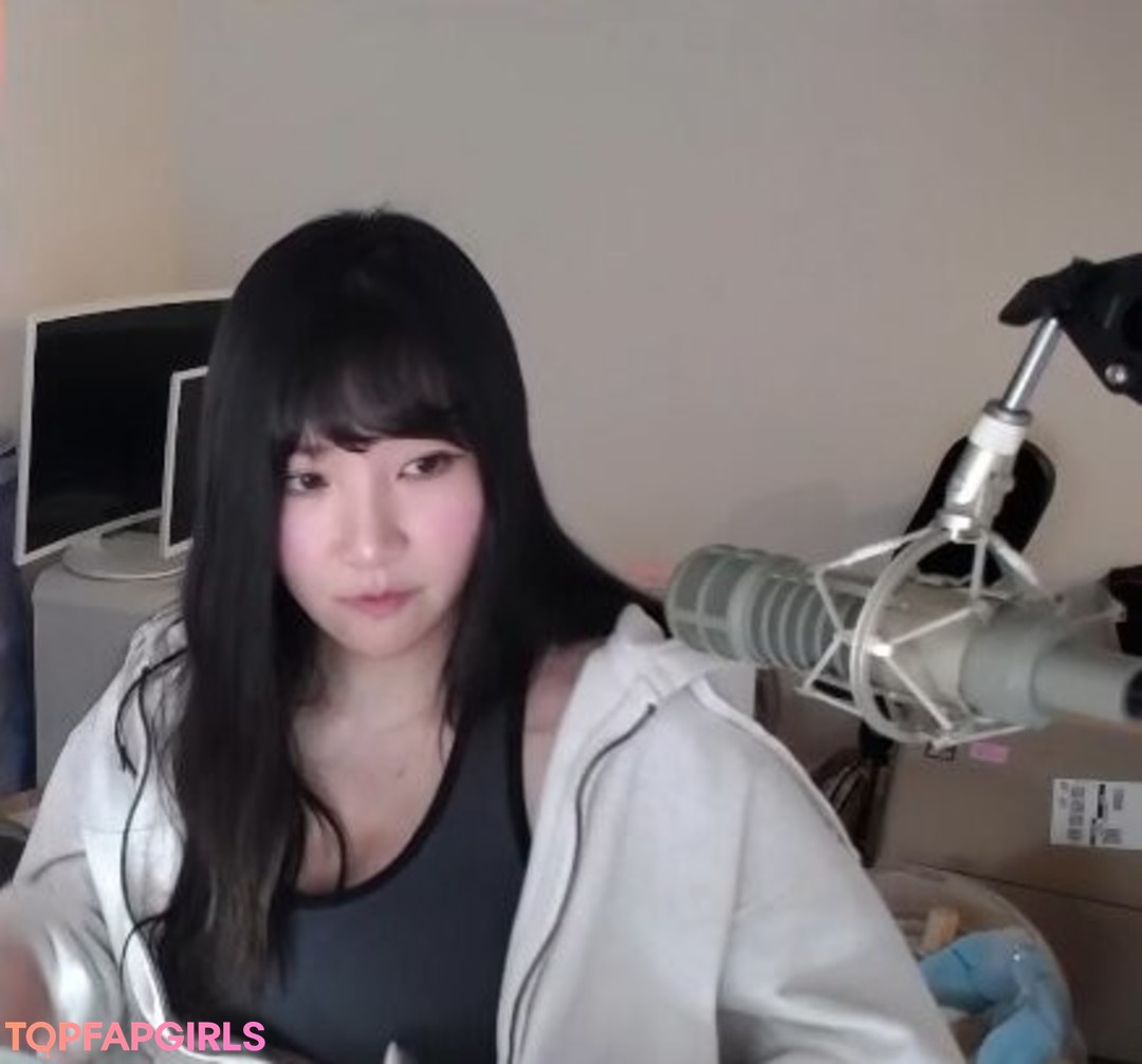 Ariasaki nude leaked OnlyFans photo #1014