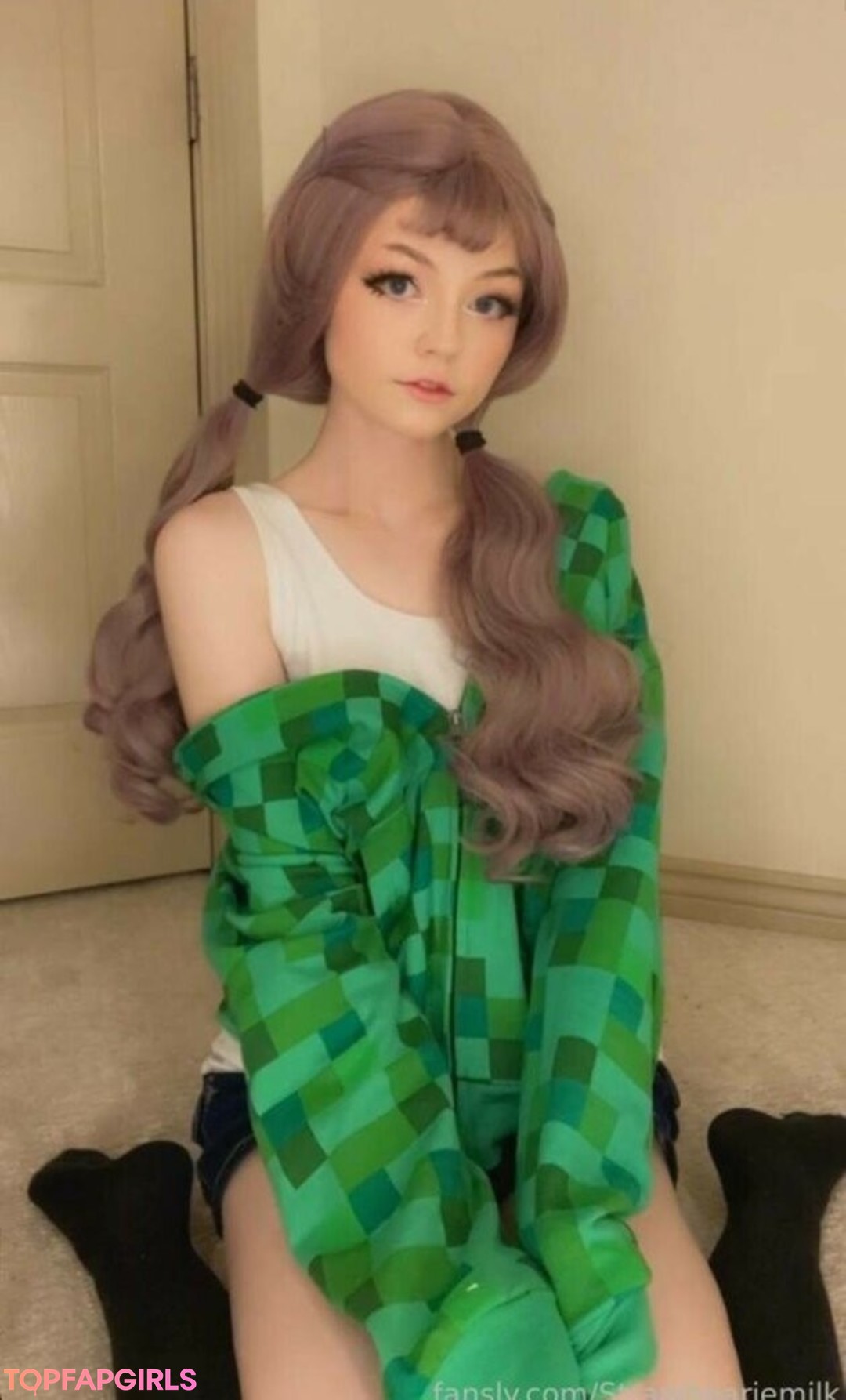 Strawbeariemilkk nude leaked OnlyFans photo #1704