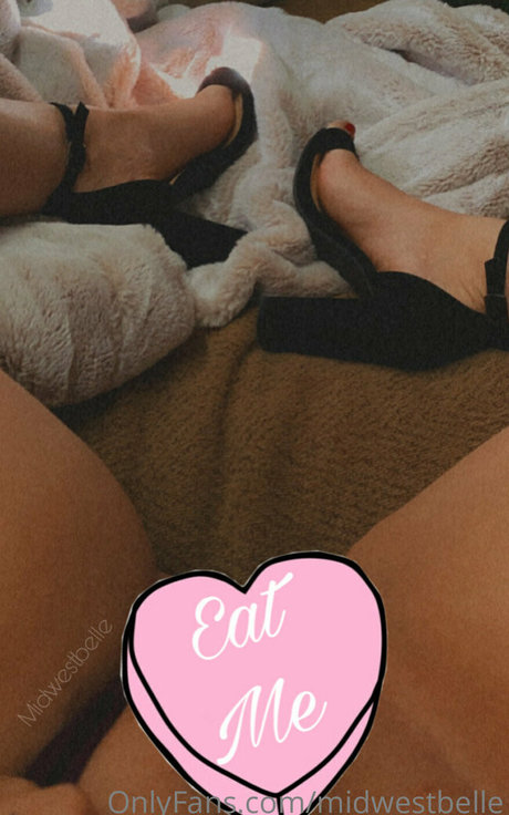 Nahá fotka uniklých OnlyFans od Midwestbelle