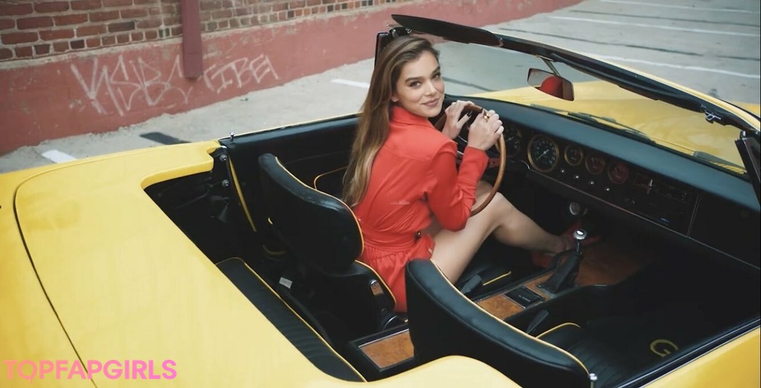 Hailee Steinfeld nude leaked OnlyFans photo #1037