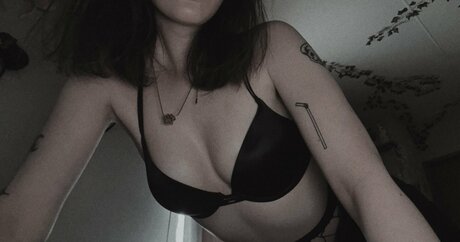 Itsmalic3 OnlyFans泄露裸照