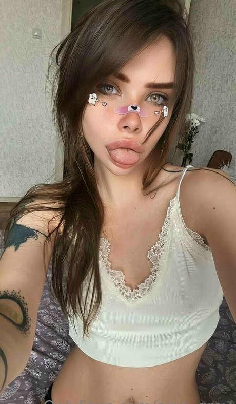 Nina_grey