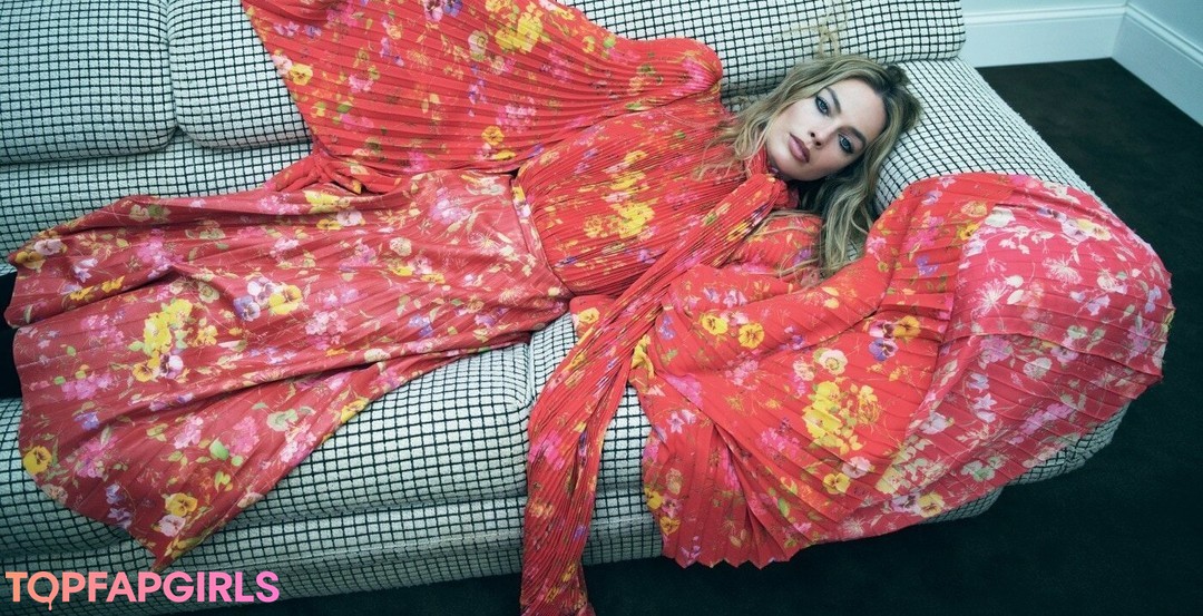 Margot Robbie nude leaked OnlyFans photo #1126