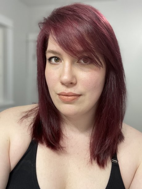 Nahá fotka uniklých OnlyFans od Lexie Lee