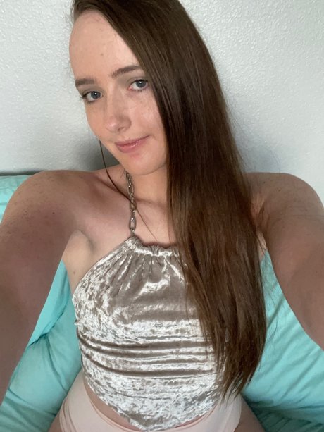 Nahá fotka uniklých OnlyFans od Moon Pixie