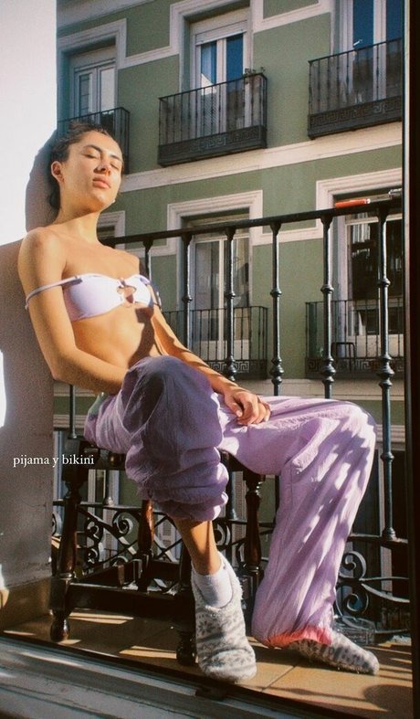 Обнаженная фотография утечки OnlyFans от Gina Llebaria