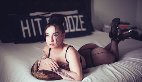 Nahá fotka uniklých OnlyFans od Mav