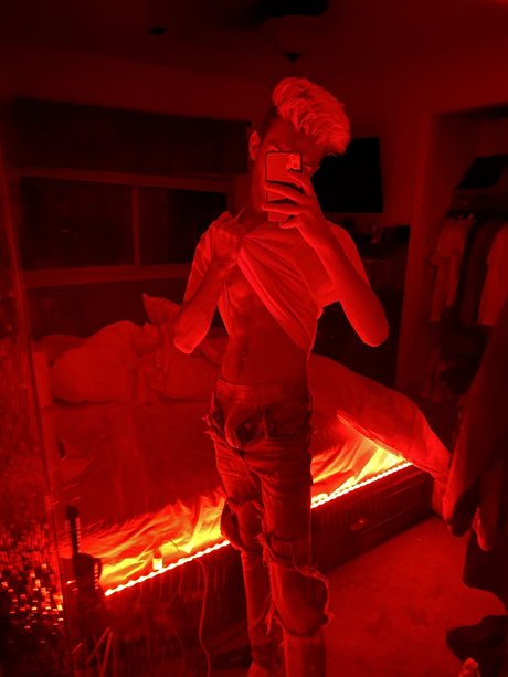 Nahá fotka uniklých OnlyFans od Daniel