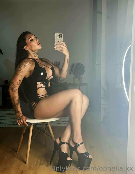 Ophelia.xx