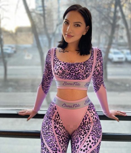 Naken läckt OnlyFans-bild av Ave Mary
