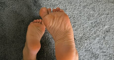 Barefootgoddessbri