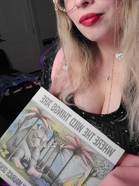 Alasti lekkinud OnlyFans-i pilt Once Upon A Story