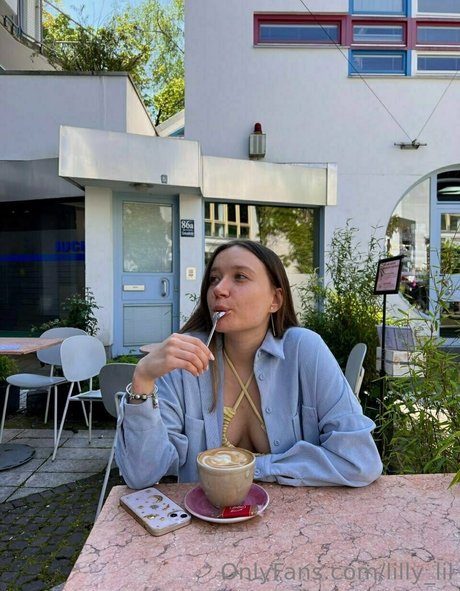 Lilly_lil