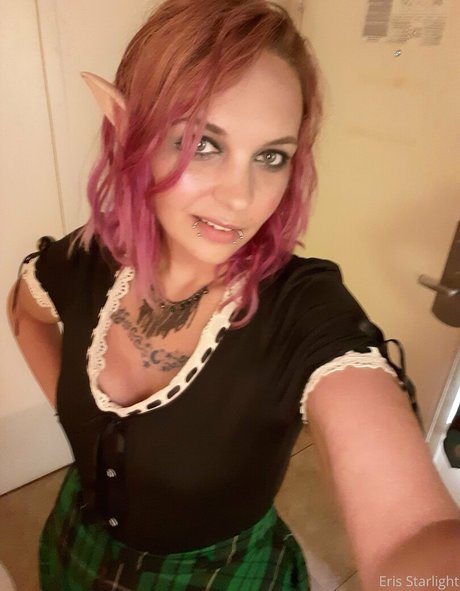 Naken läckt OnlyFans-bild av Wyldestardust