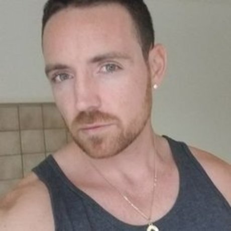 Naken läckt OnlyFans-bild av Romeo Price