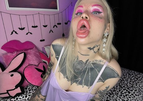 Nasty_bimbo