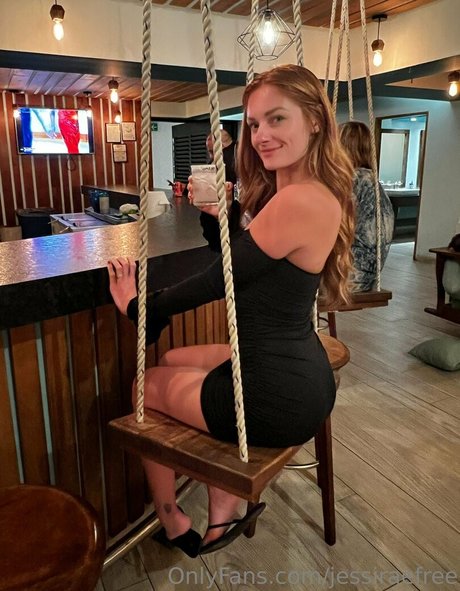 Naken läckt OnlyFans-bild av Jessiraefree