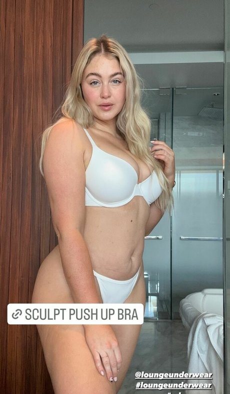 Iskra Lawrence