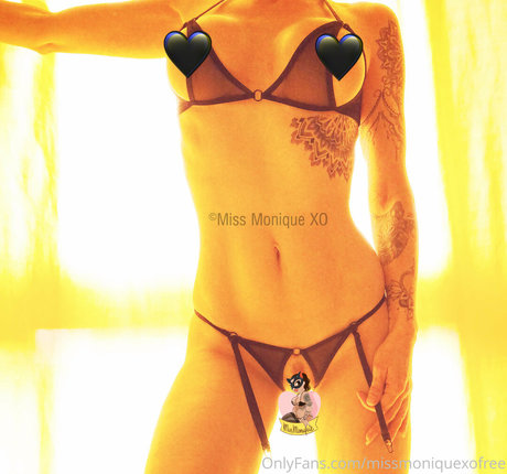 Alaston vuotanut OnlyFans-kuva Missmoniquexofree