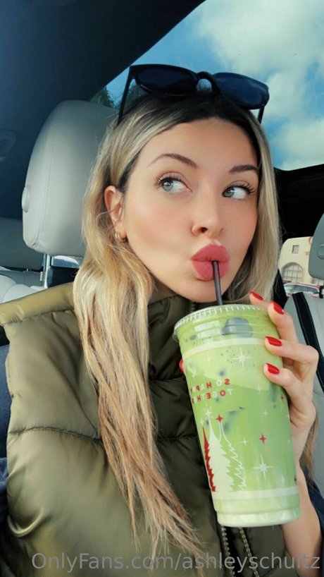 Nahá fotka uniklých OnlyFans od Ashley Schultz