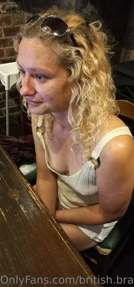 British.braless.hotwifex