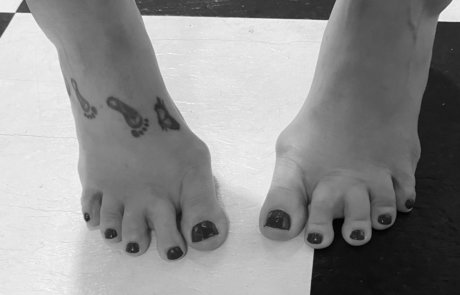 Naken lekkede OnlyFans-bilde av Feet2makeu Weak 