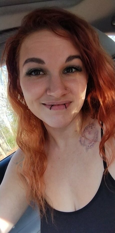 Nahá fotka uniklých OnlyFans od Feline Anchor