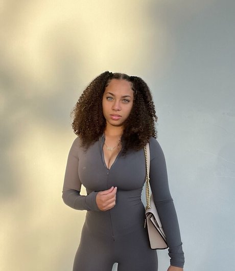 Naken läckt OnlyFans-bild av Jada Durroh