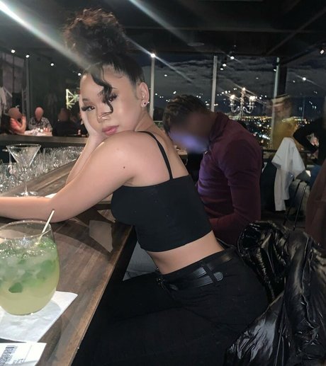 Nahá fotka uniklých OnlyFans od Thailiian