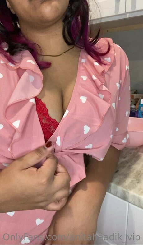 Anitahaadik_vip