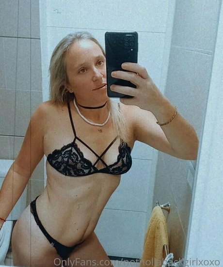 Nothollabackgirlxoxo OnlyFans