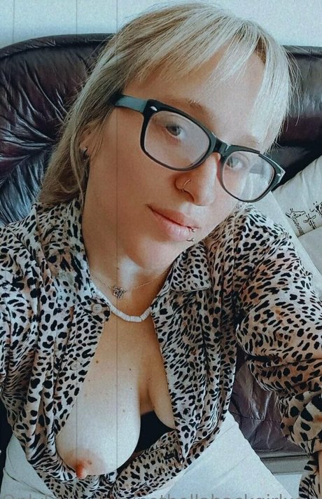 Foto nua vazada do OnlyFans de Nothollabackgirlxoxo