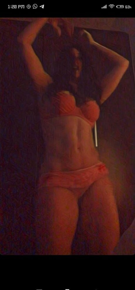 Photo nue de fuite OnlyFans de Cari88