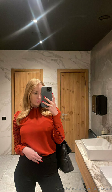 Ashley.boob