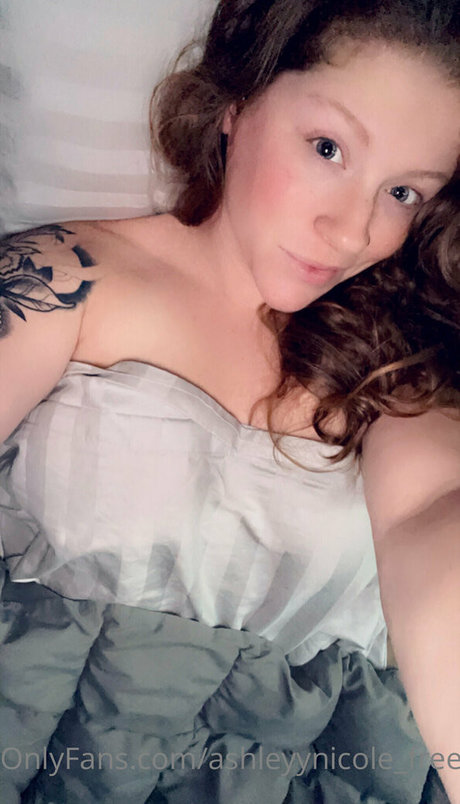 Foto desnuda filtrada de OnlyFans de Ashleyynicolefree