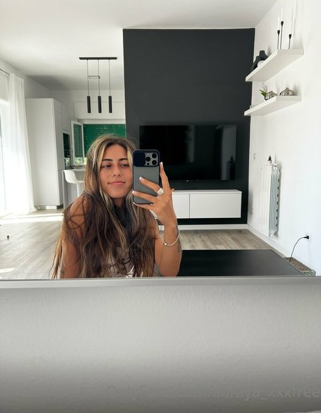 Nacktes geleaktes OnlyFans-Foto von Sorayaxxxfree