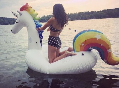 Naken läckt OnlyFans-bild av Alyssa Limperis